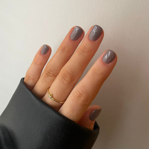 Grey brown nails