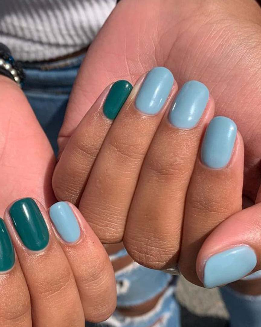 Pastel blue nails