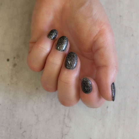 Glitter black nails