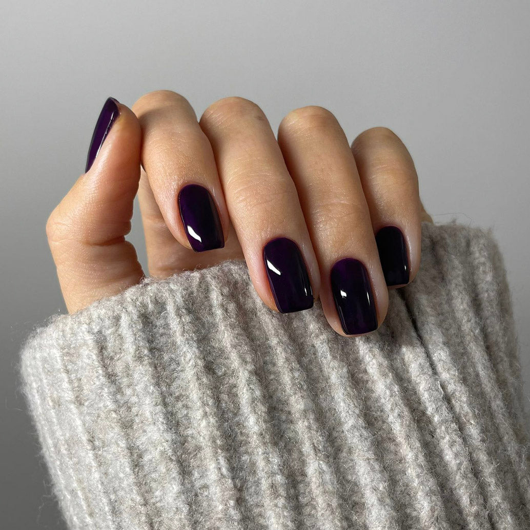 dark purple nails