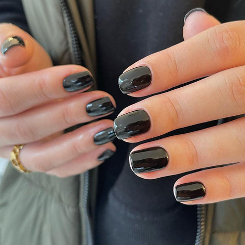 Black polish nails