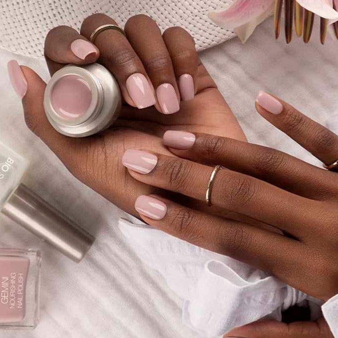 Nude nail gel